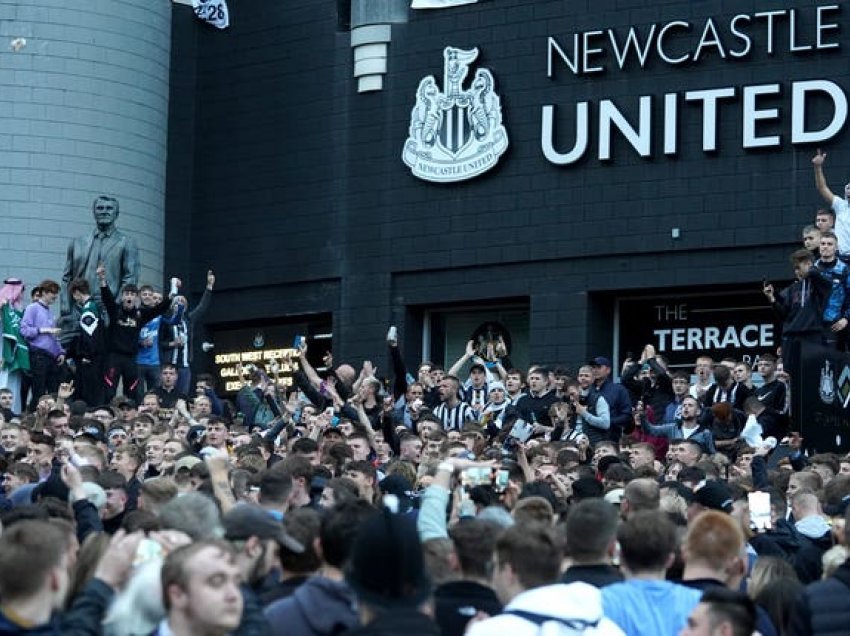 Newcastle interesohet për lojtarin e Juventusit