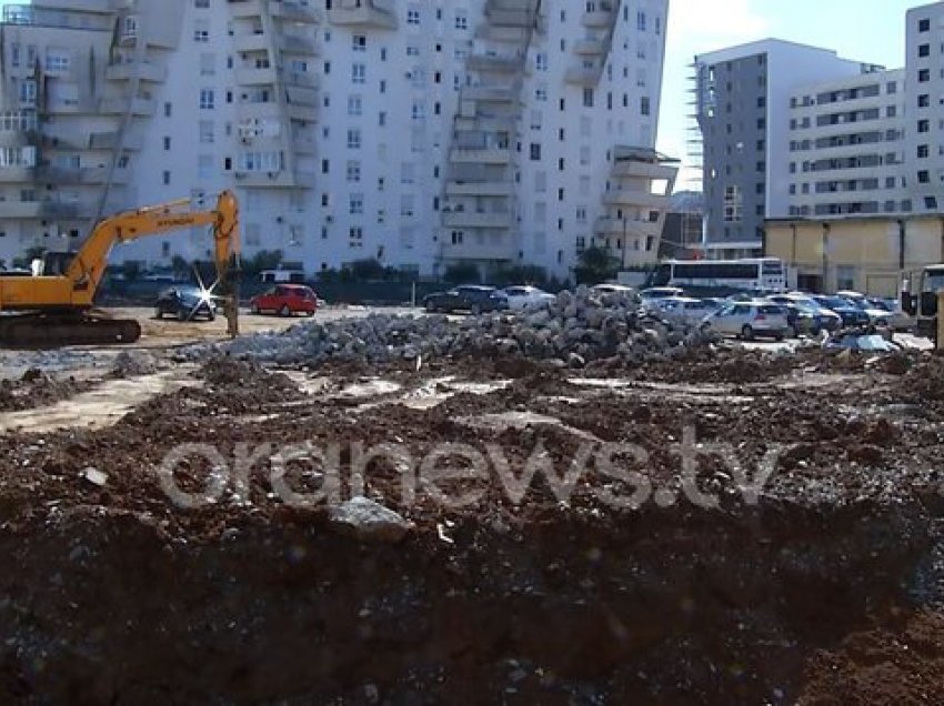 Punimet për pallatin u kanë dëmtuar shtëpitë, institucionet heshtin