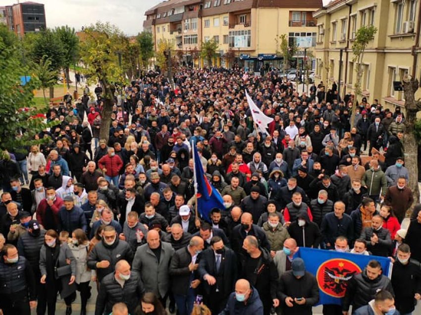 “U kall! Llapi jonë, krejt me LDK!”/ Doruntina Maloku e bindur në fitoren e Ekrem Hysenit