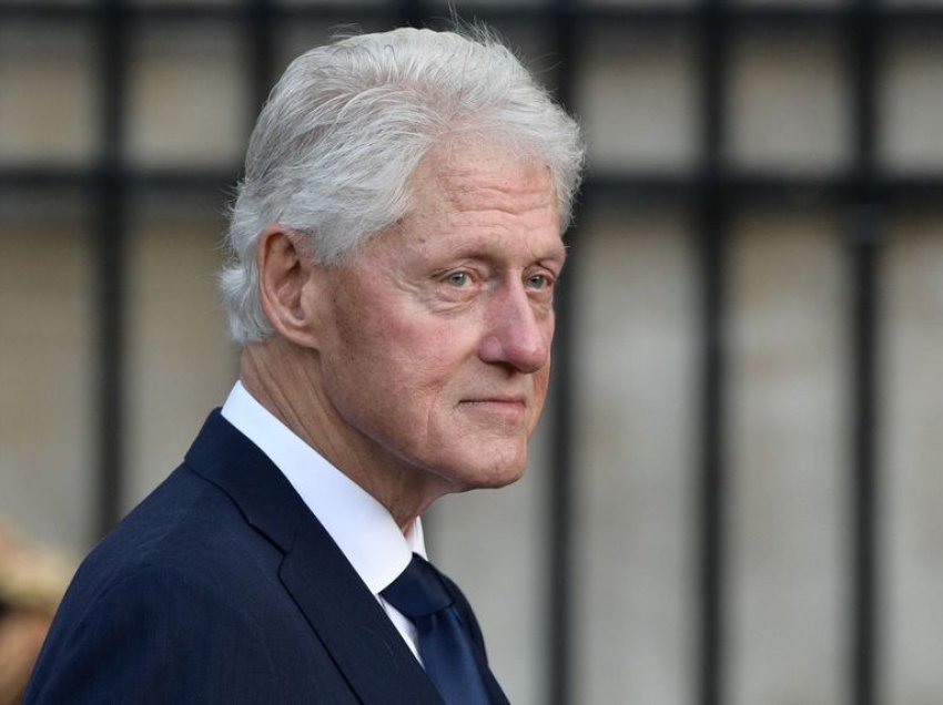 Ish-presidenti Bill Clinton shtrihet në spital