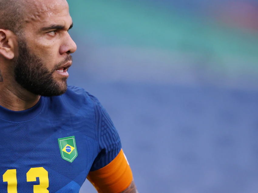 Barcelona i mbyll dyert Dani Alves