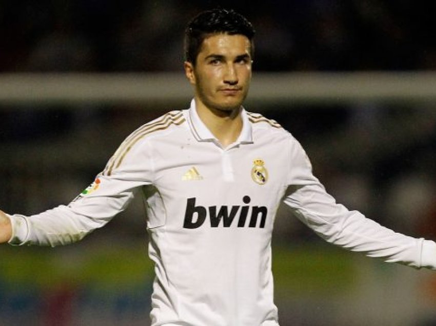 Sahin lë futbollin në moshën 33-vjeçare 