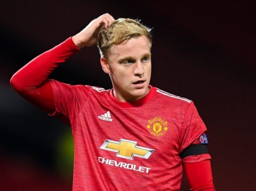 Van de Beek mund të largohet nga Manchester United