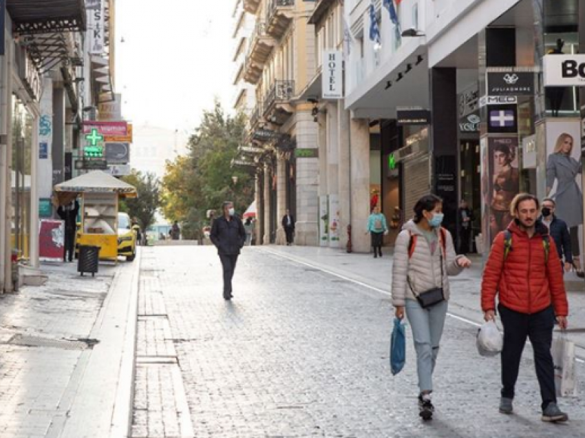 Mbi 3 mijë raste të reja dhe 54 viktima nga Covid në Greqi