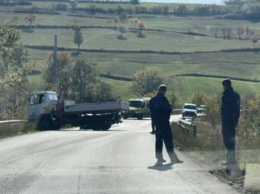 Aksident trafiku me të lënduar në Arllat