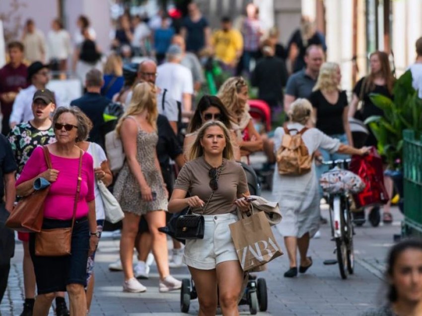 Përgjigjja e Suedisë ndaj pandemisë ka qenë e ngadalshme, gjen një komision