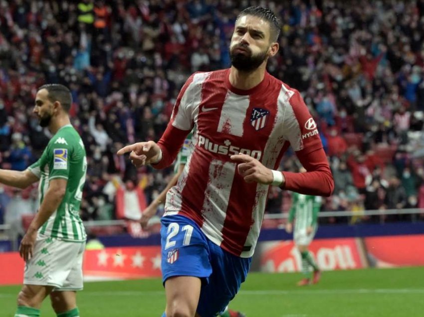 Atletico fiton, vetëm dy pikë larg Realit