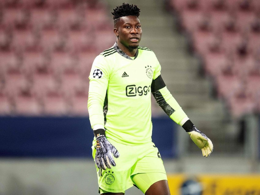 Onana rikthehet te Ajax!