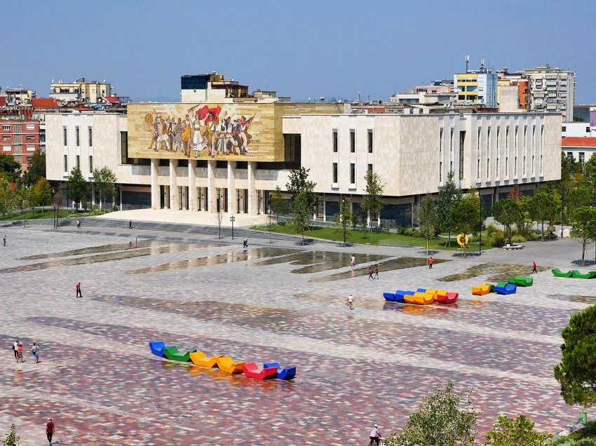 E papritur! Nesër protestë te “Sheshi Skënderbej”, zbulohet se çfarë do të ndodhë në orën 11:00