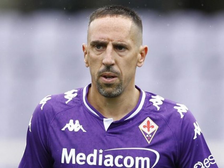 Ribery firmos me Salernitanën 