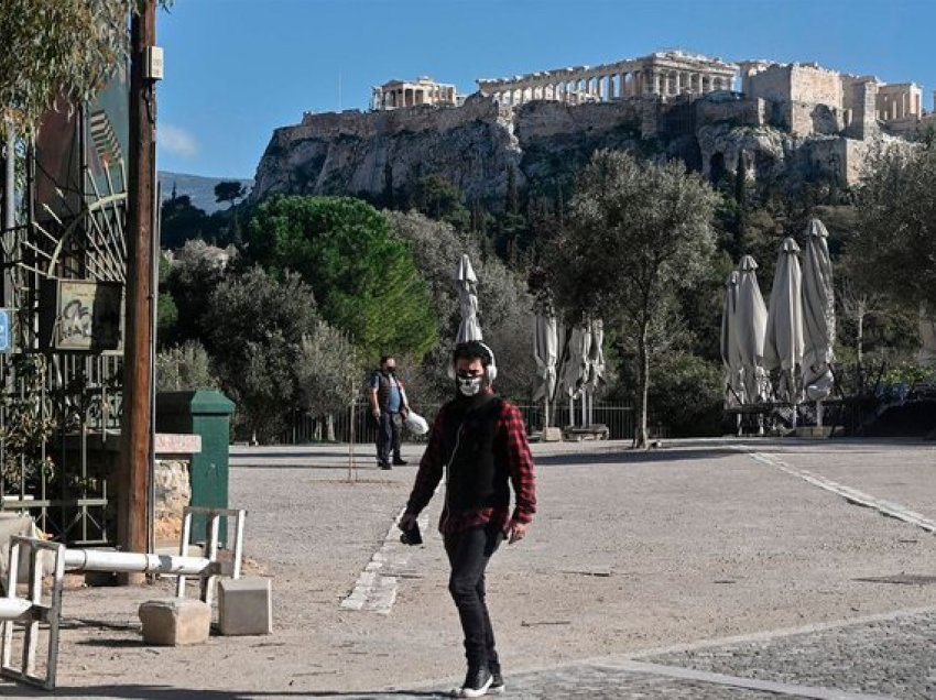 Nuk detyron vaksinimin e fëmijëve, Greqia paralajmëron ashpërsim masash kufizuese