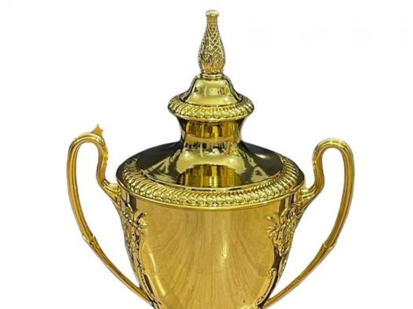 Kush do të fitojë trofeun e çmuar?