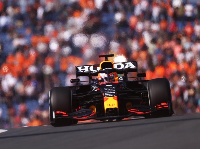 Verstappen triumfon në Holandë 