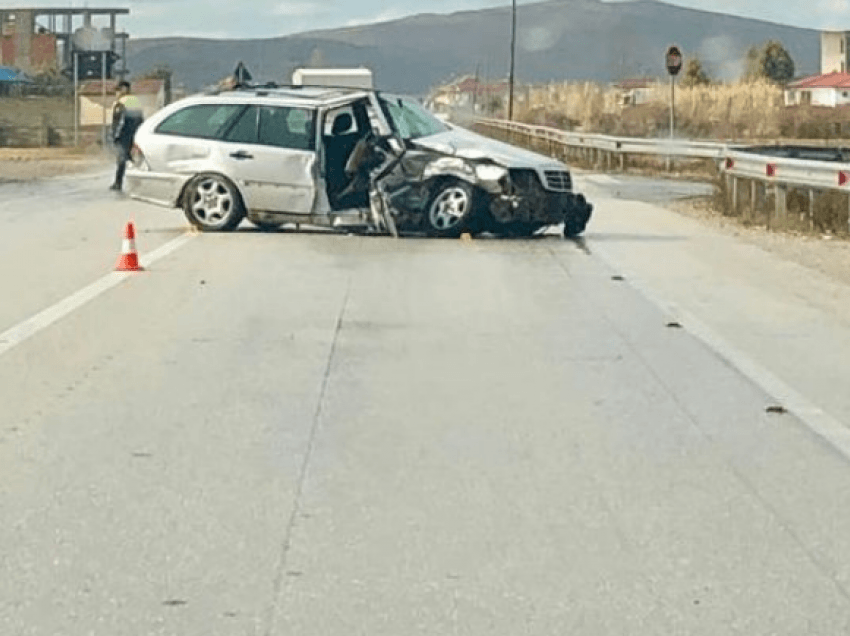 Aksident i rëndë në aksin Elbasan-Peqin, 4 të lënduar