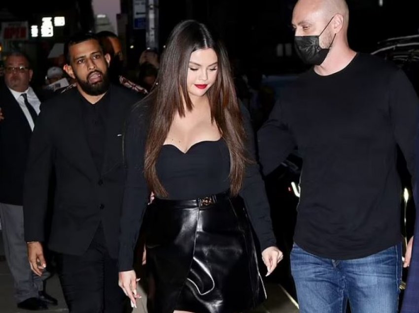 Selena Gomez befason me paraqitjen e fundit, teksa shihet në New York