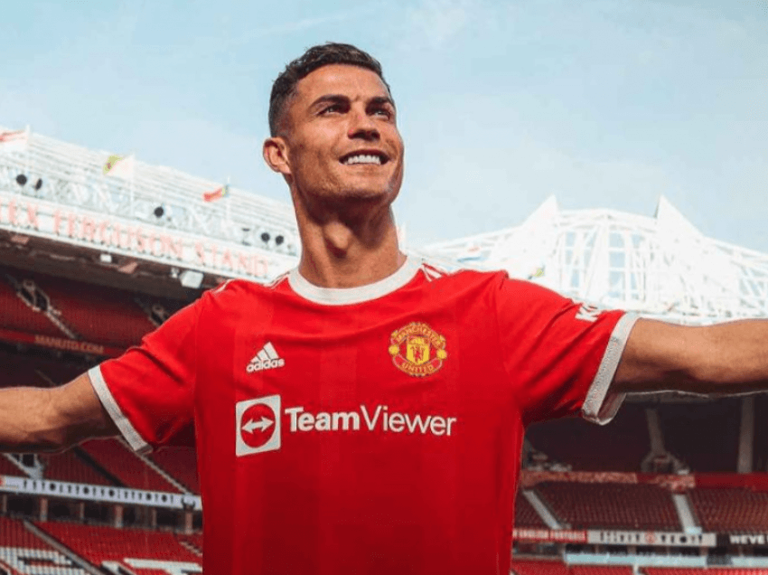 United regjistron shifër rekorde të shitjes së fanellave të Ronaldos