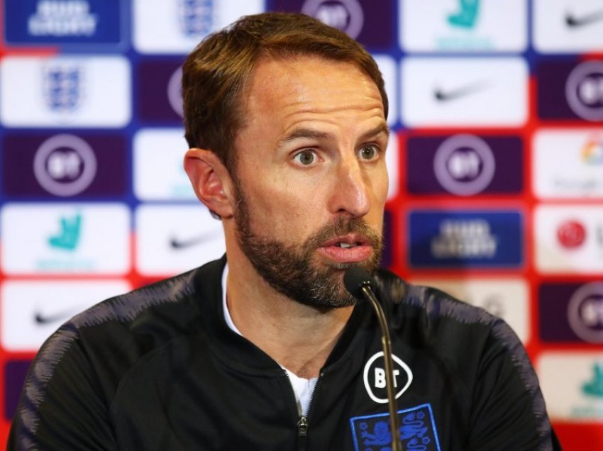 Southgate beson se duhet të ketë më shumë gra në stafin e ekipit kombëtar 