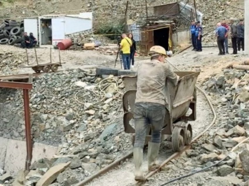 48 orë kërkime, por asnjë shenjë të 61-vjeçarit i bllokuar në nëntokën e Bulqizës