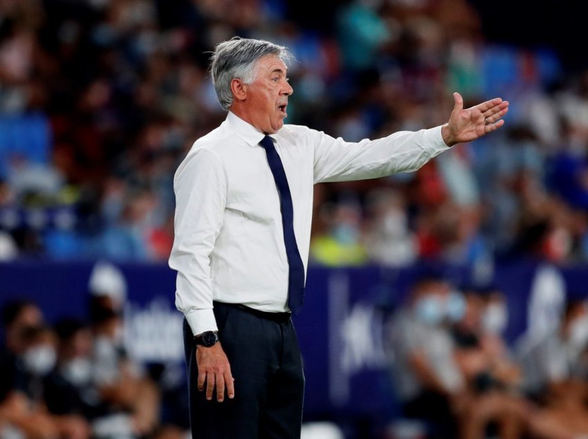 Ancelotti zbulon pse u largua nga Napoli: “Nuk kishte harmoni në klub”