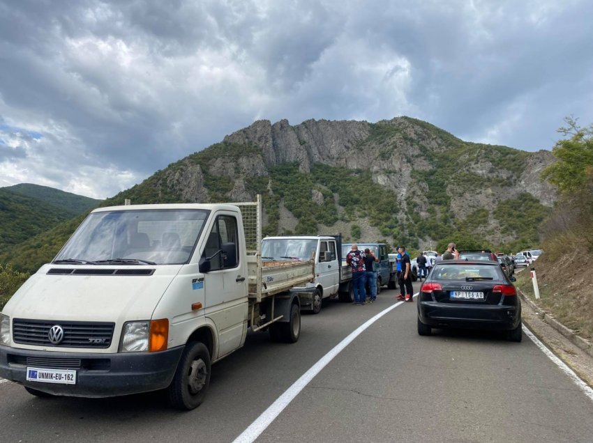 Pika kufitare në Jarinjë mbetet e bllokuar