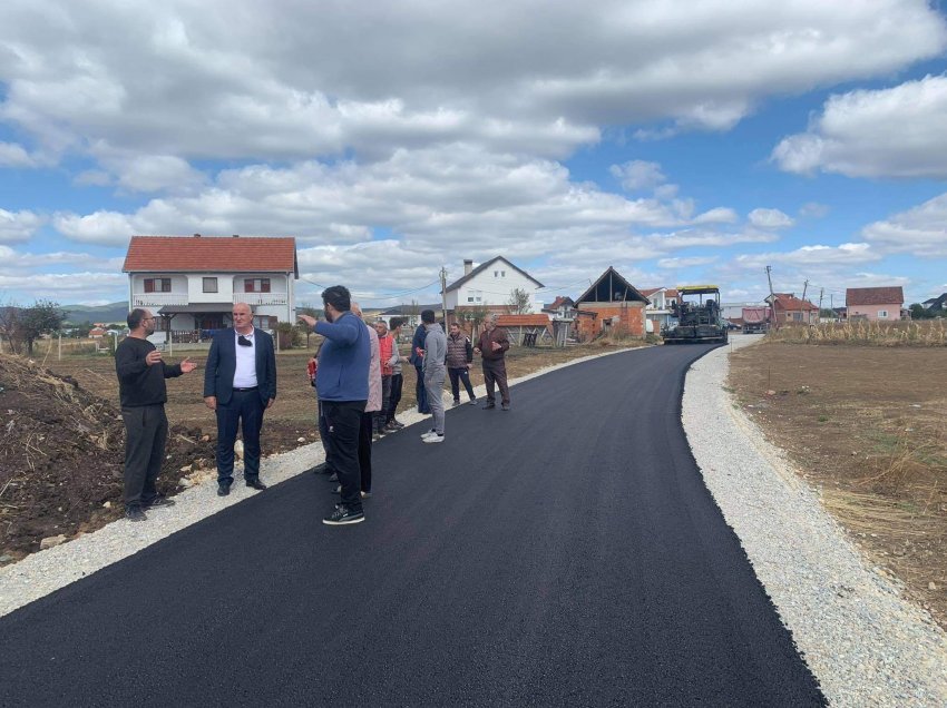 Në Ramjan të Vitisë u bë asfaltimi i rrugës “Rexhepi”