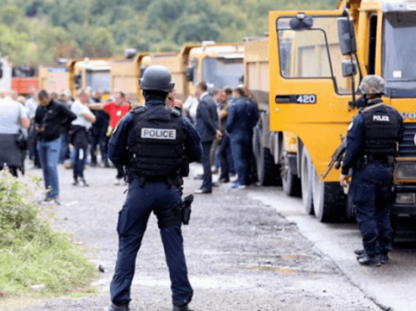 Reagon edhe ish-shefi i AKI-së: Protestat e organizuara në veri janë skenar i Serbisë