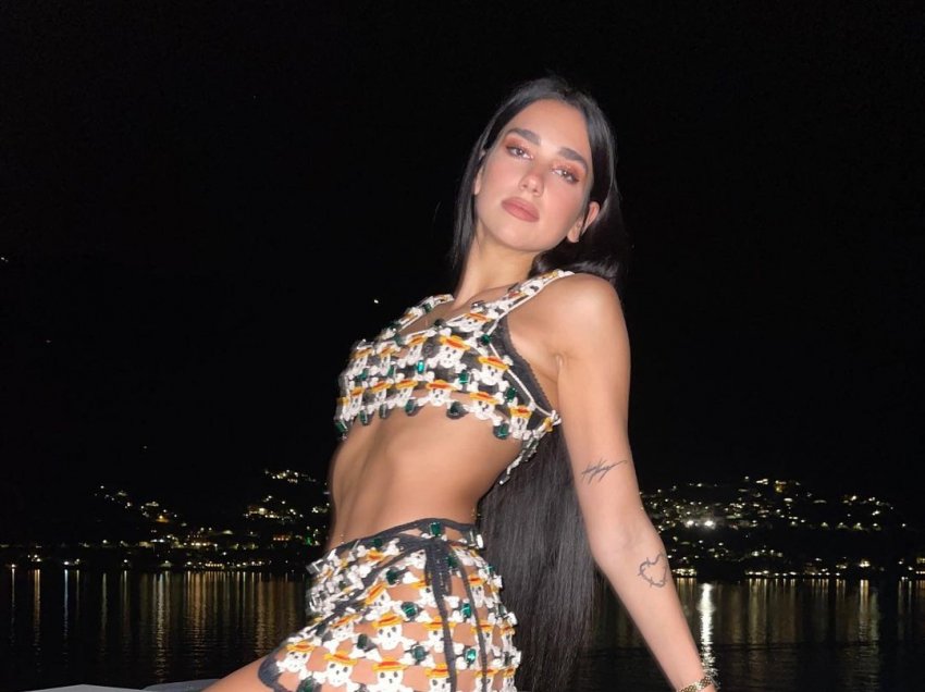 Dua Lipa paraqitje unike