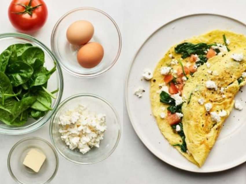 Recetë Syfyri – Omlet me Spinaq dhe djath Feta