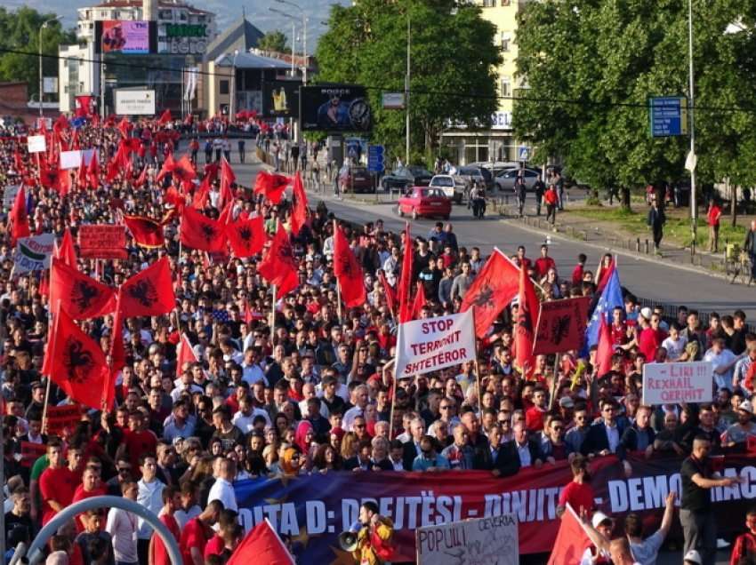 Ideologjia sllavo-ruse në Maqedoni duhet të përmbyset / Shqiptarët janë shumicë, mbi 45%