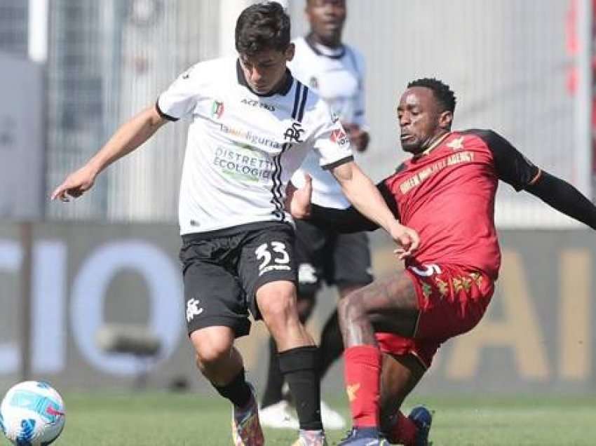 Spezia fiton në minutën e fundit, Manaj 23 minuta