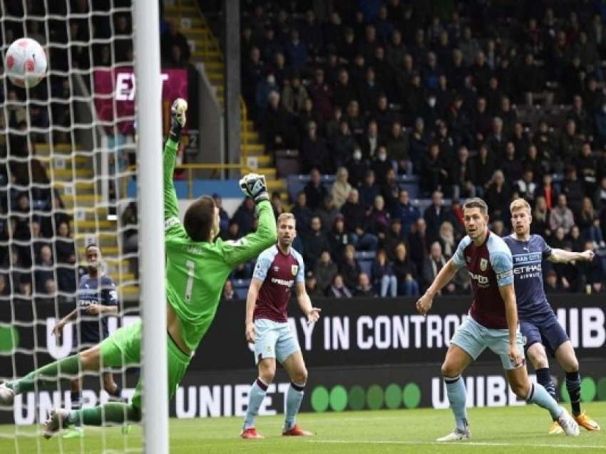 Mbyllet pjesa e parë/Chelsea ende nuk e gjen golin kundër Brentford, City në epërsi kundër Burnleyt