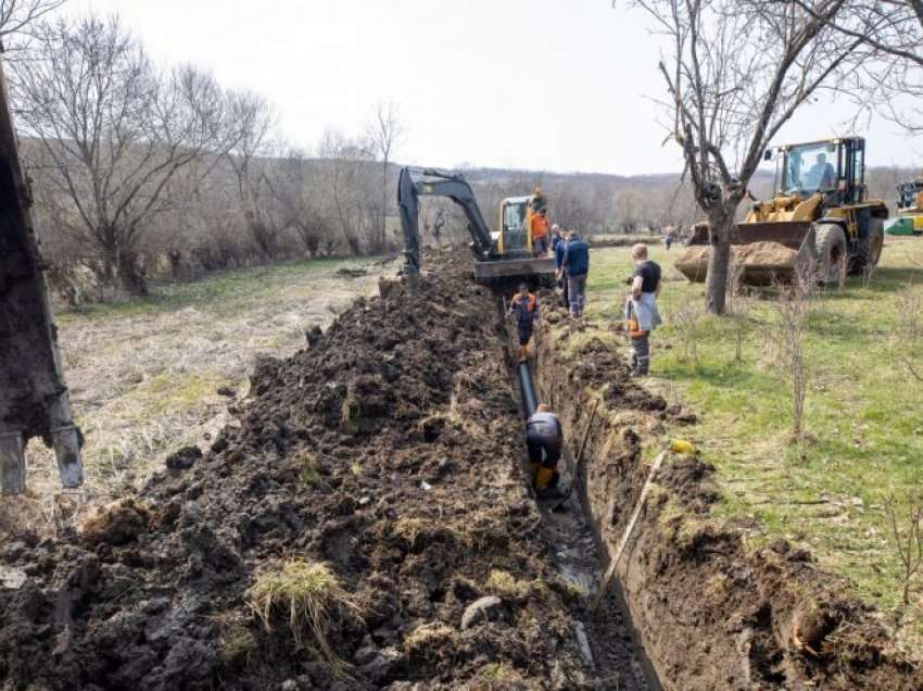 Skenderaj ende po përballet me mungesën e ujit të pijshëm