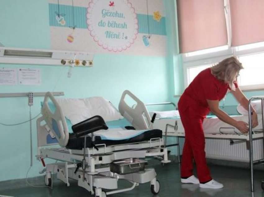 Për tri ditë në Klinikën e Gjinekologjisë në QKUK lindën 45 foshnje