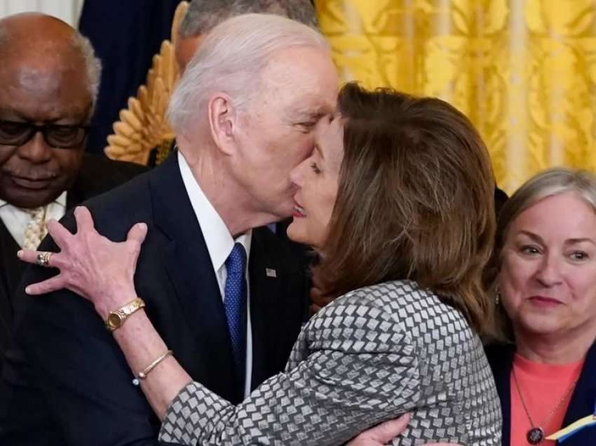 Pelosi infektohet me COVID-19, takoi Presidentin Biden në Shtëpinë e Bardhë