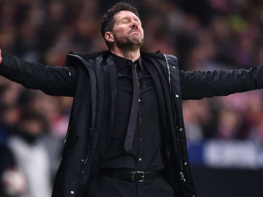 Simeone reagon pas kritikave të Sacchit