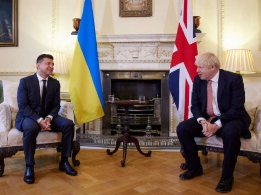 Befasi: Johnson takohet me Zelenskyn 