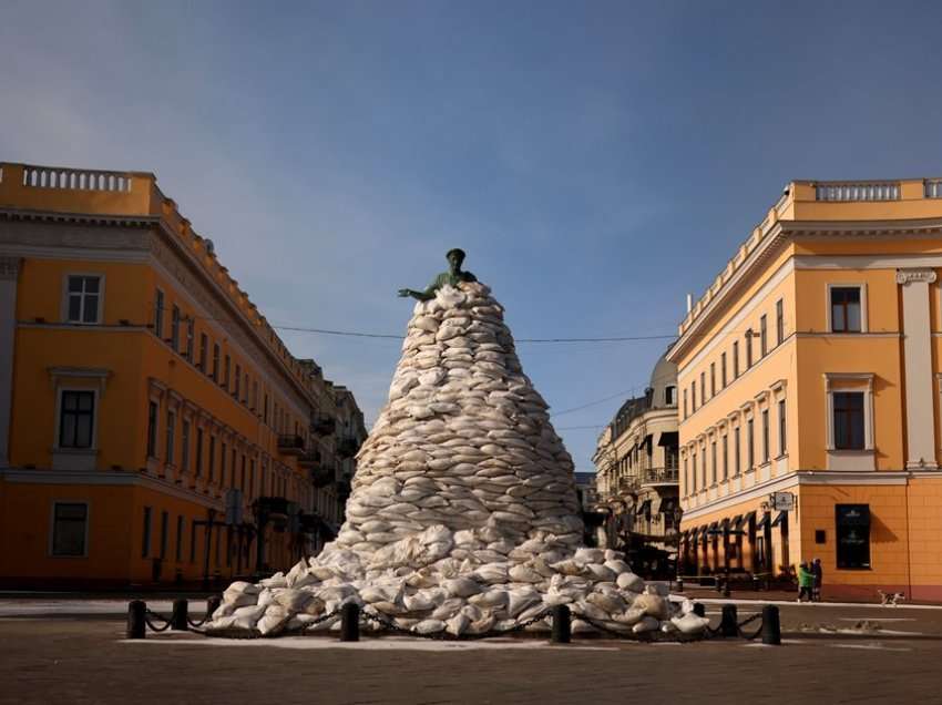 Odesa futet në shtetrrethim