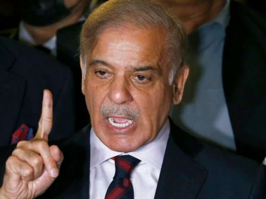 Pakistan: Shehbaz Sharif paraqet kandidaturën për kryeministër