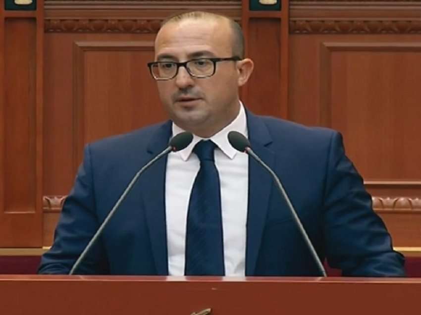 ‘Nuk ka cep të Lushnjës ku nuk pihet hashash’/ Saimir Korreshi: Fukarallëku ka arritur ku populli han groshë përditë