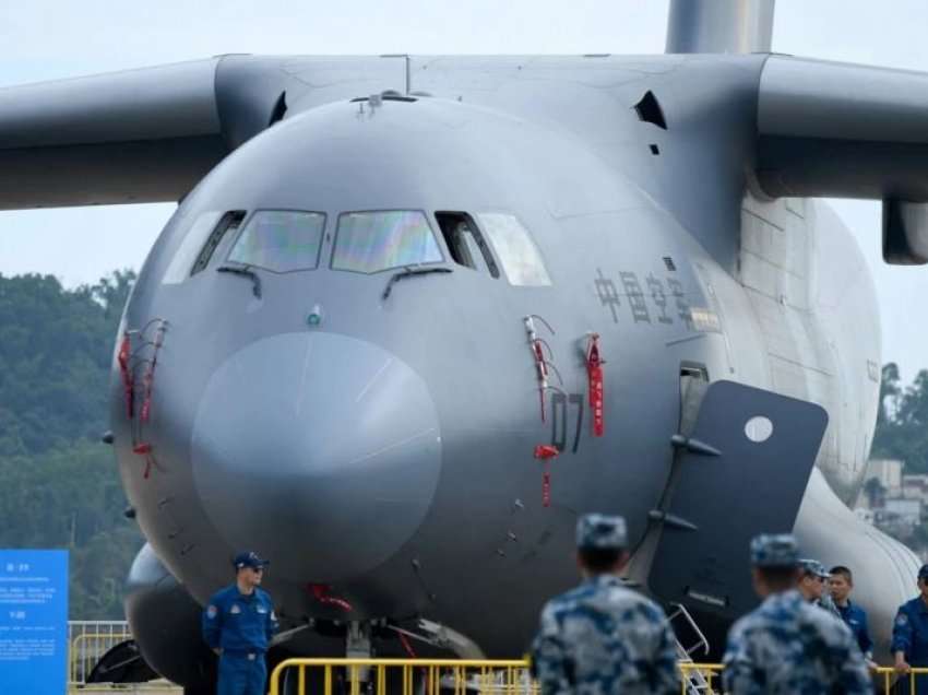 Armët e reja kineze zbarkojnë në Serbi, negociata edhe me një shtet tjetër për 12 avionë luftarakë