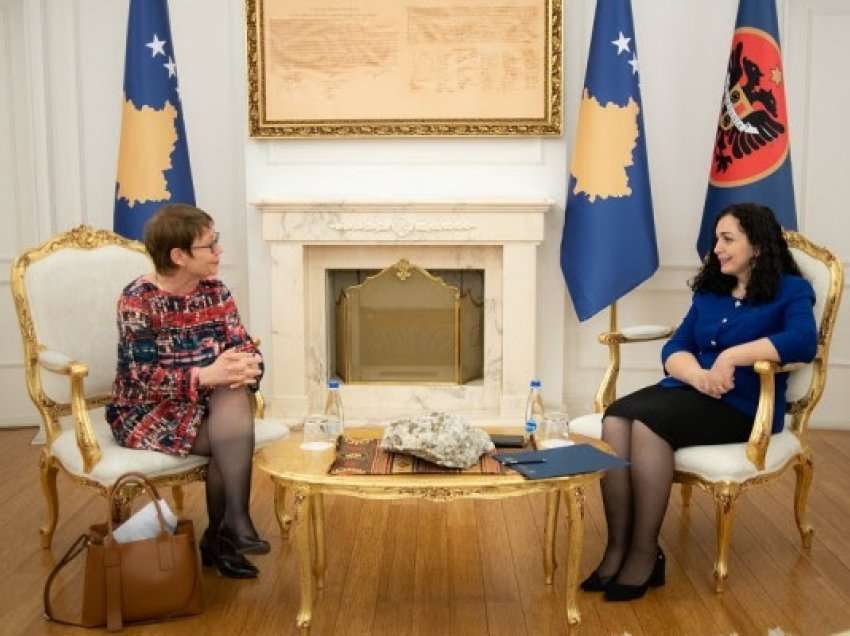 ​Osmani priti në takim presidenten e BERZH, kërkon ndihmë për sektorin e energjisë