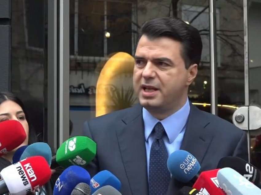 Basha: Tre dinozaurët përdorin trukun e vjetër, kur nuk kanë zgjidhje i ofrojnë popullit cirk