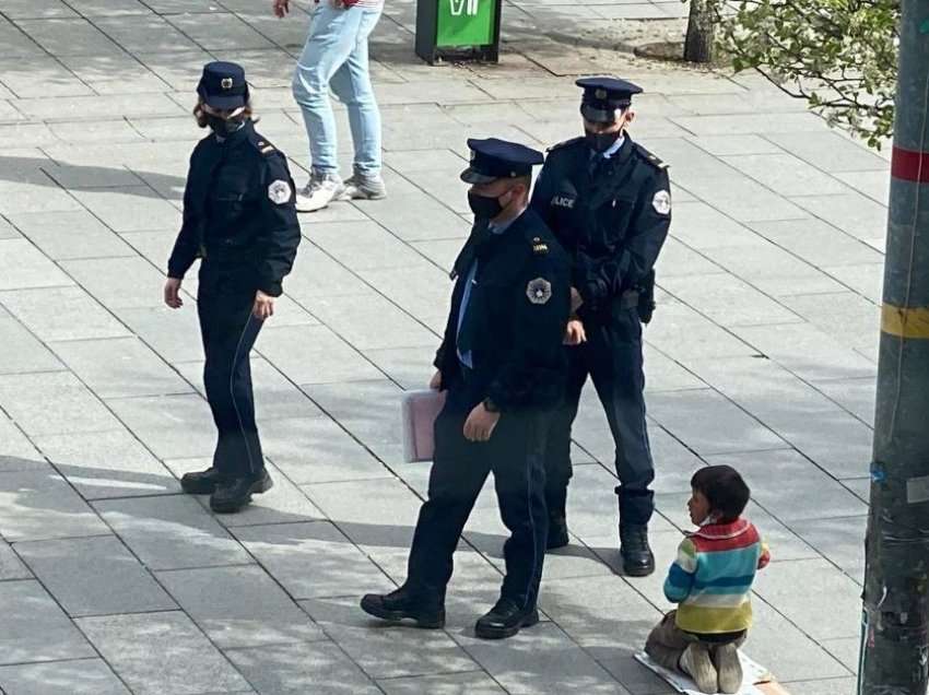 Gjobiten katër lëmoshë kërkuese në Prizren