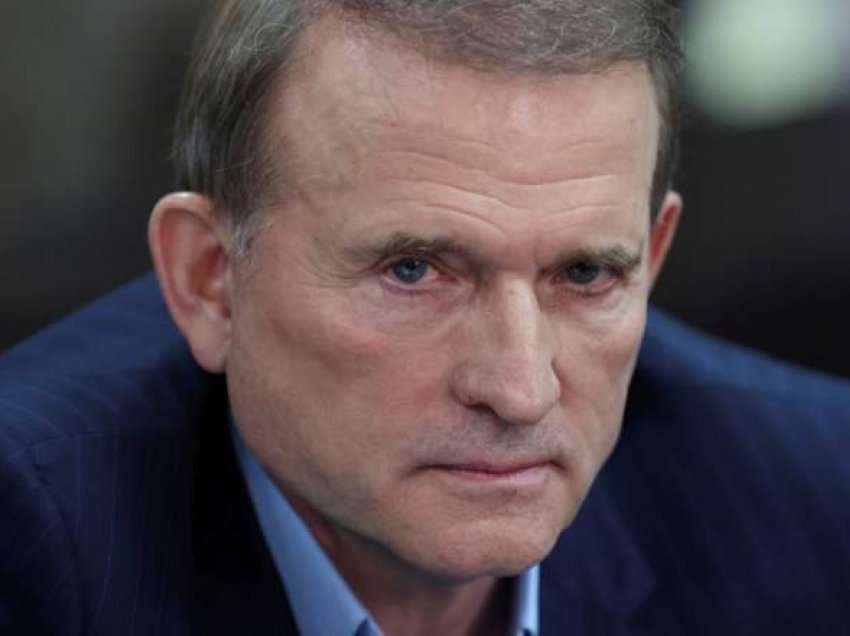 Kush është Medvedchuk dhe çfarë po kërkon?