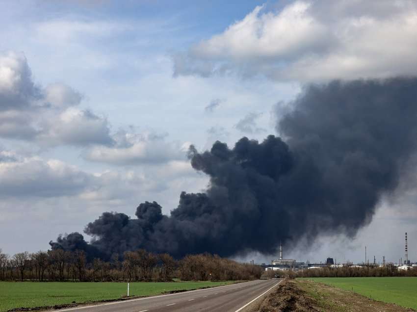 Ukraina lindore po goditet nga luftime të ashpra