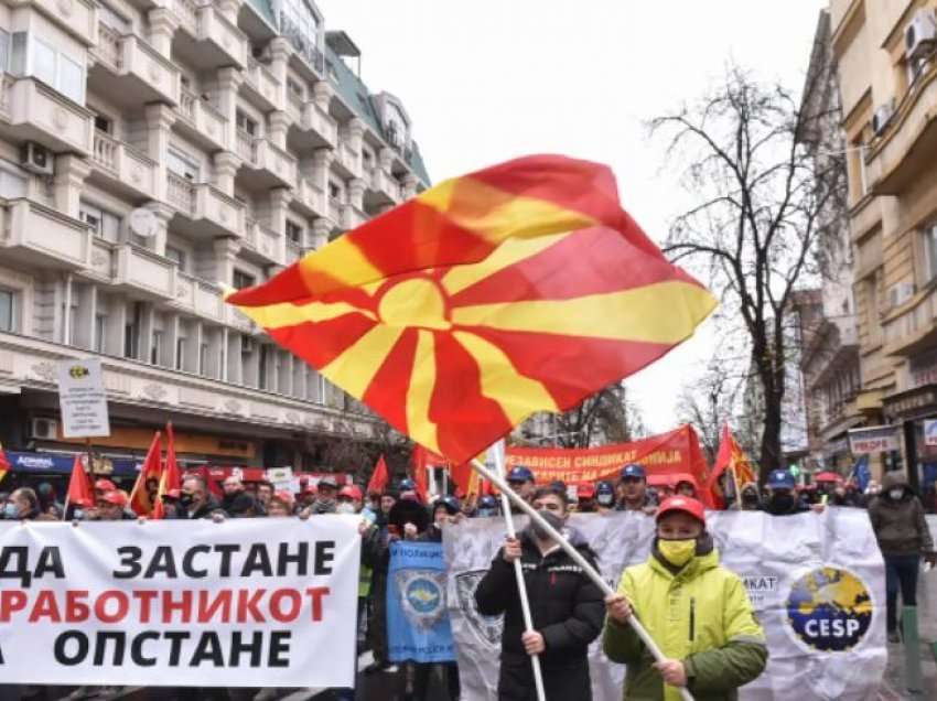 Lufta për paga të dinjitetshme vazhdon në rrugë: LSM i fton punëtorët të kyçen në protestën e 1 majit