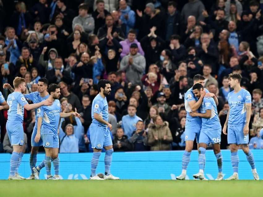 Manchester City rikthehet në krye të Premier League