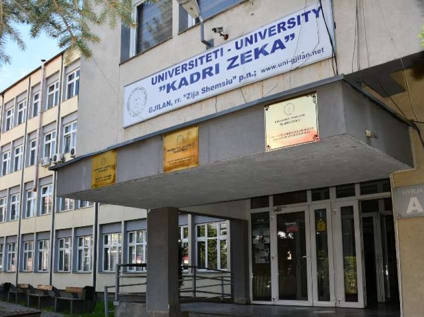 Universiteti “Kadri Zeka” përuron katër libra