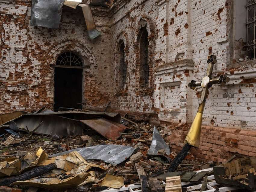 Sulmi me raketa godet Odesën, një i vdekur