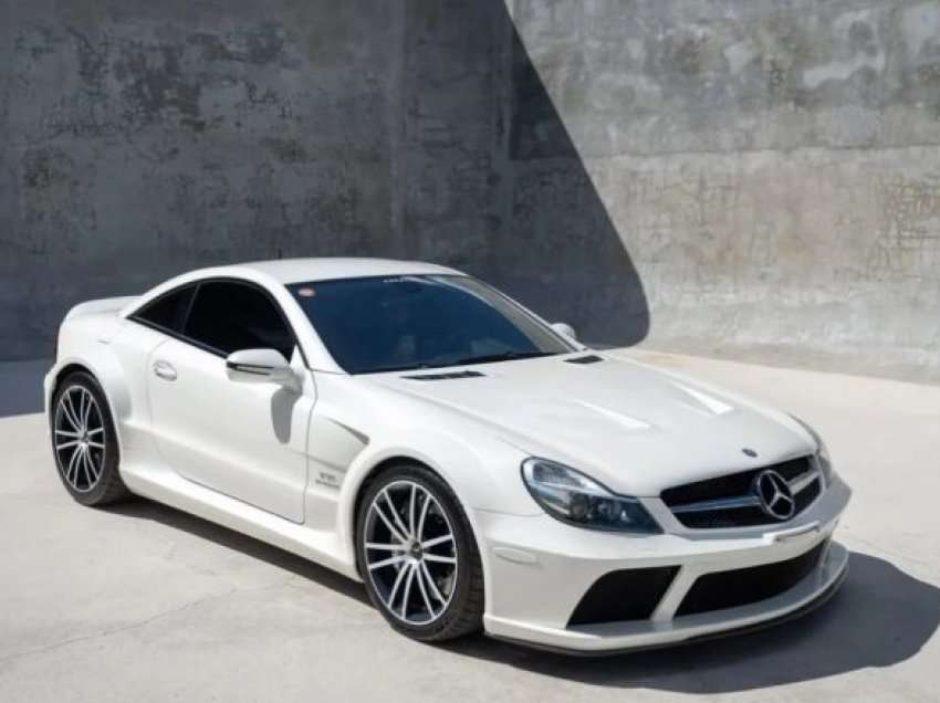 Mercedes-Benz SL65 AGM Black Serie i prodhuar në 2019, ka vetëm 30 mijë të kaluara – por po shitet për 336 mijë dollarë